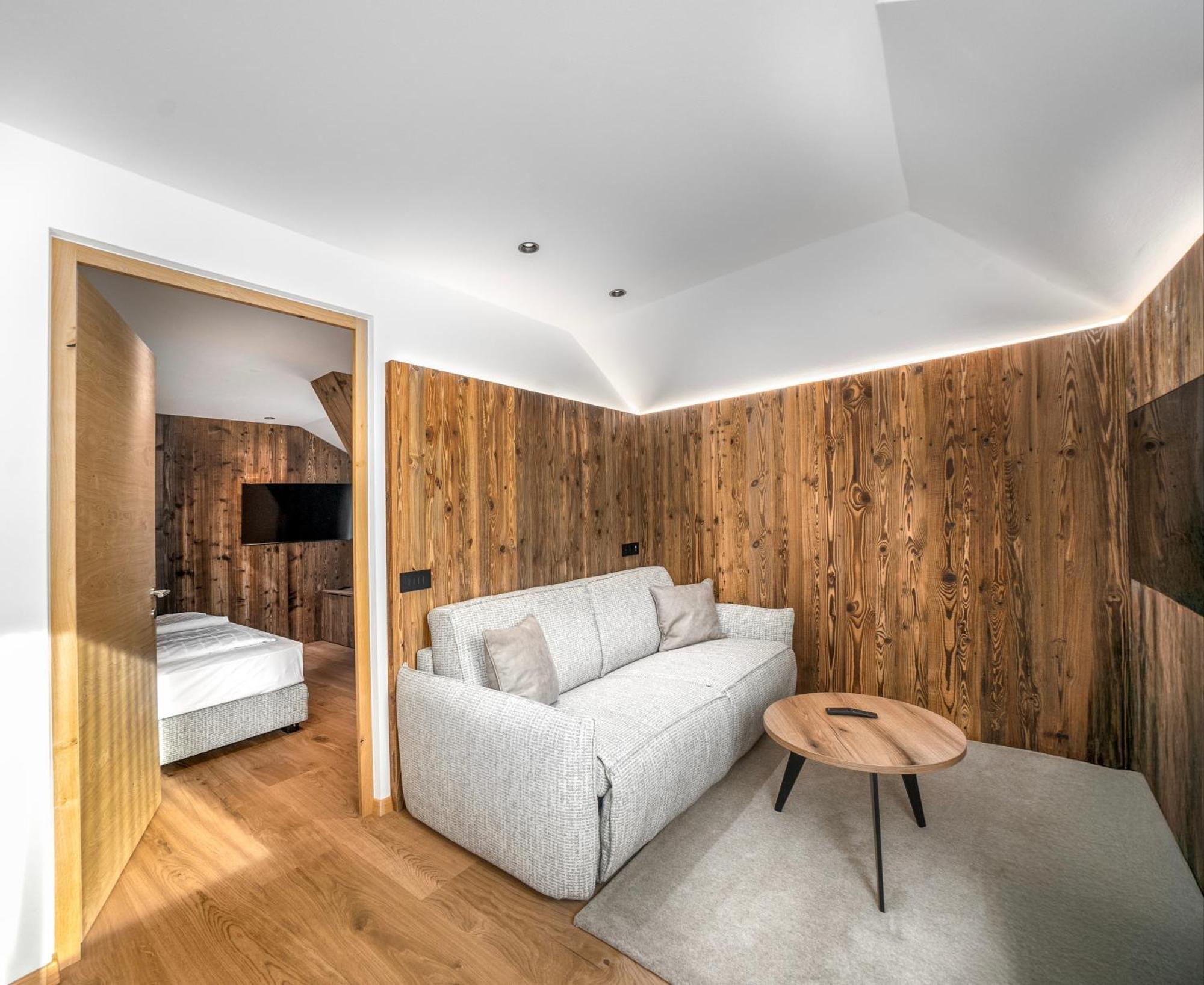 Pana Apartment
